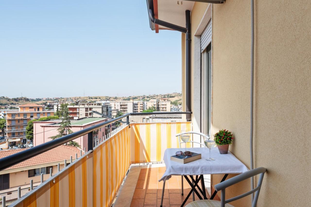 Roomy And Bright Apartment With Balconies X6 Catania Exterior foto