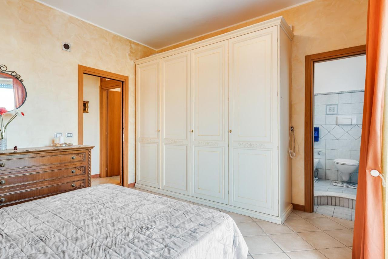Roomy And Bright Apartment With Balconies X6 Catania Exterior foto
