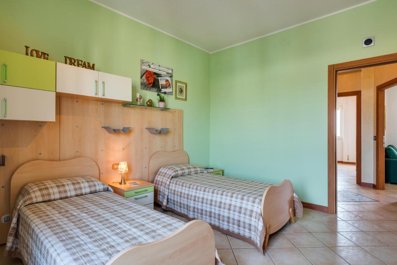 Roomy And Bright Apartment With Balconies X6 Catania Exterior foto